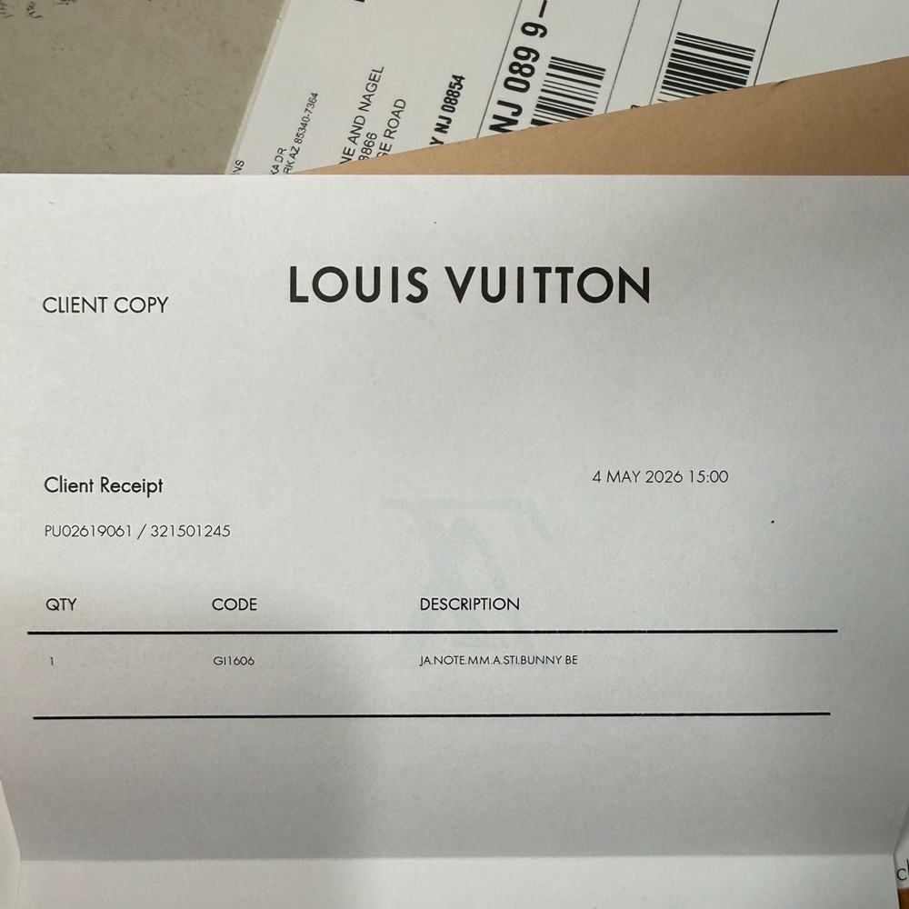 Authentic Louis Vuitton Limited Edition Bunny Notebook with Stickers Full set - Picture 14 of 15